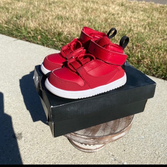 BABY JORDANS..INFANT - Picture 7 of 7